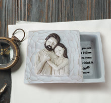Load image into Gallery viewer, Father Daughter Keepsake Box Daughter gifts from Dad, Daughter Birthday Christmas gifts TNK3
