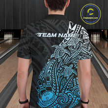 Load image into Gallery viewer, Back view of a male model in a black and blue bowling polo shirt showcasing tribal-inspired bowling artwork and turtle motifs.